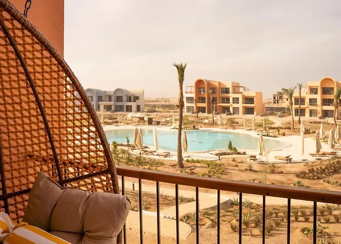 Posh Gouna Poolside